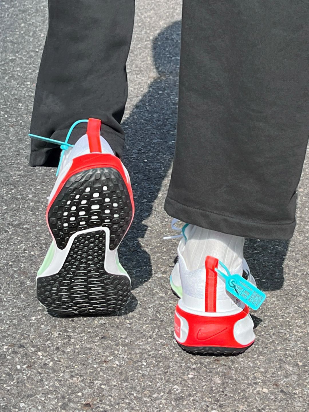 🏃 Nike Invincible Run 3：龙年限定跑步鞋的极致体验