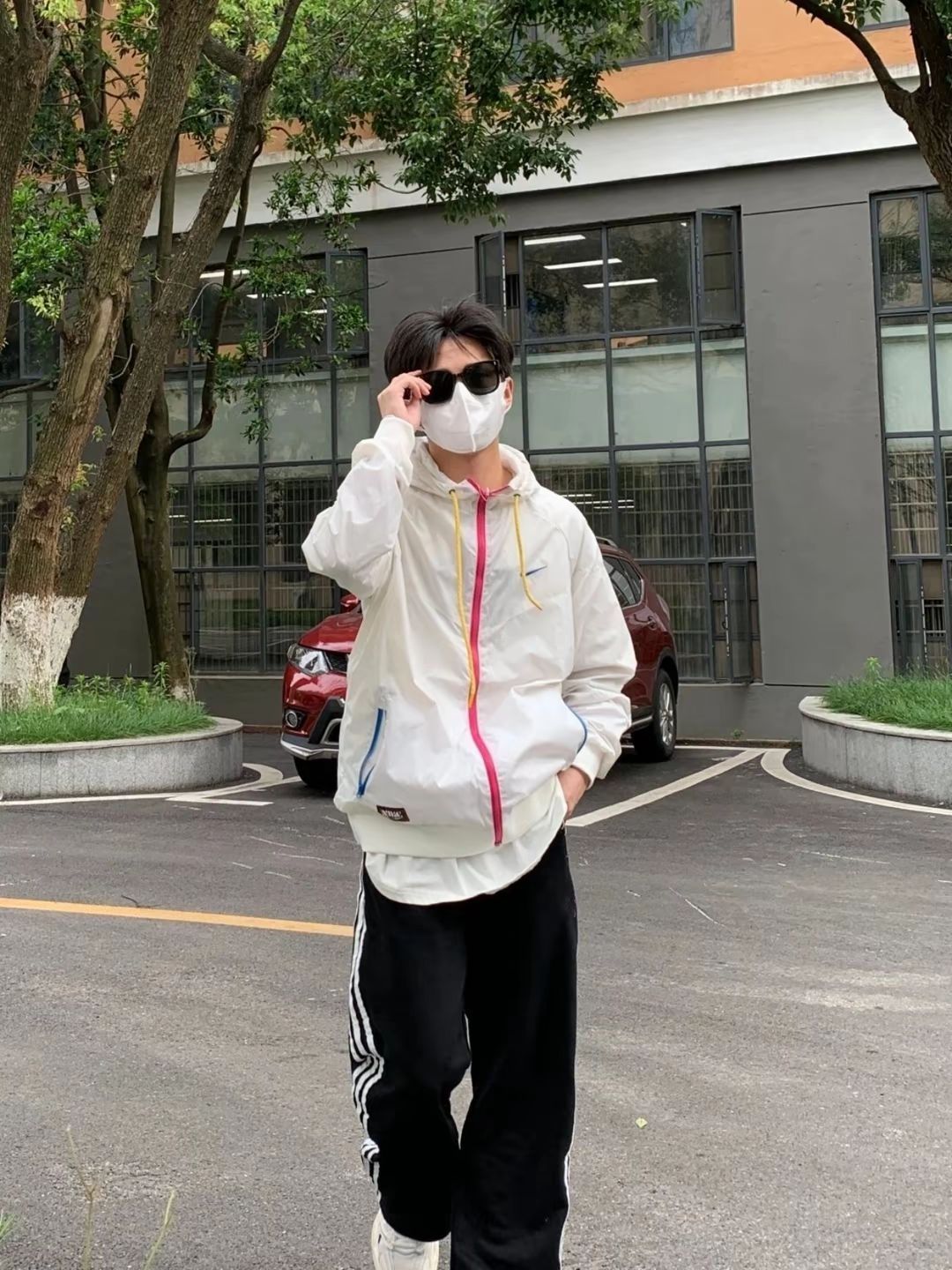 这件Nike的夹克，简直是我近期的心头好❤️！
