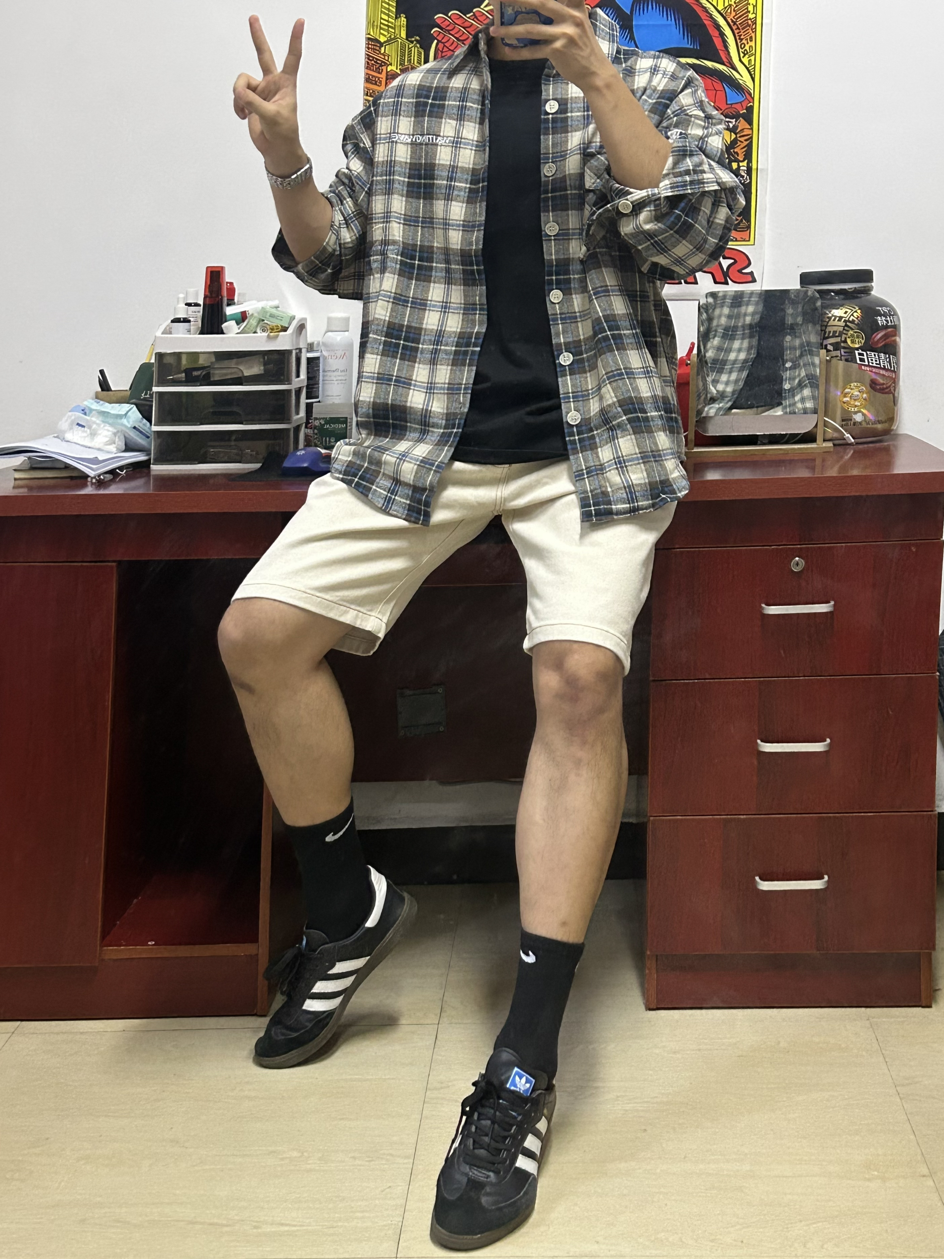 182 70男研ootd