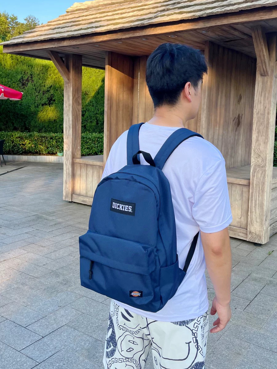 藏青色真的学院感十足