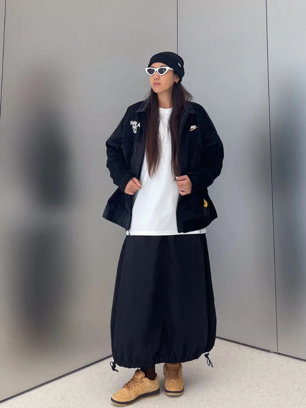 女生穿黑色就是飒