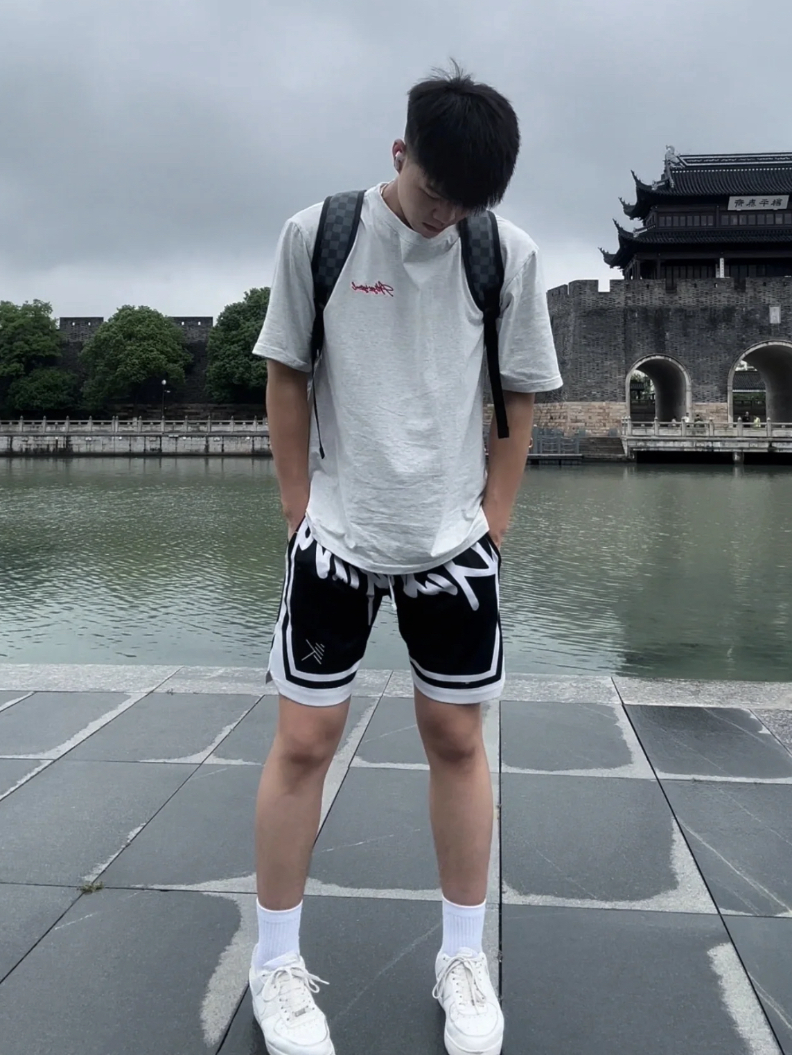 夏日燃动，就差这条潮爆美式运动短裤！🏃‍♂️