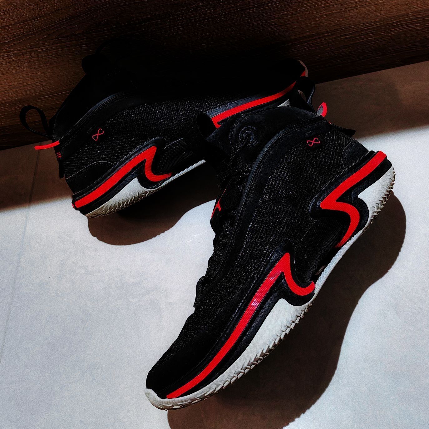 AJ36:个人认为超跟脚的球鞋!