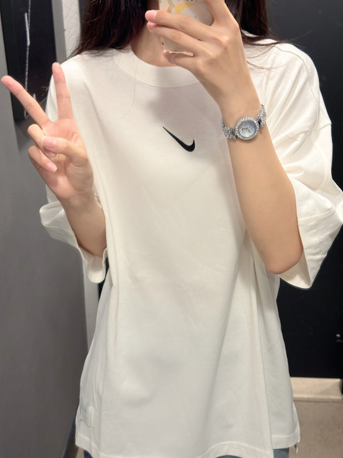 Nike 极简T恤更显时尚