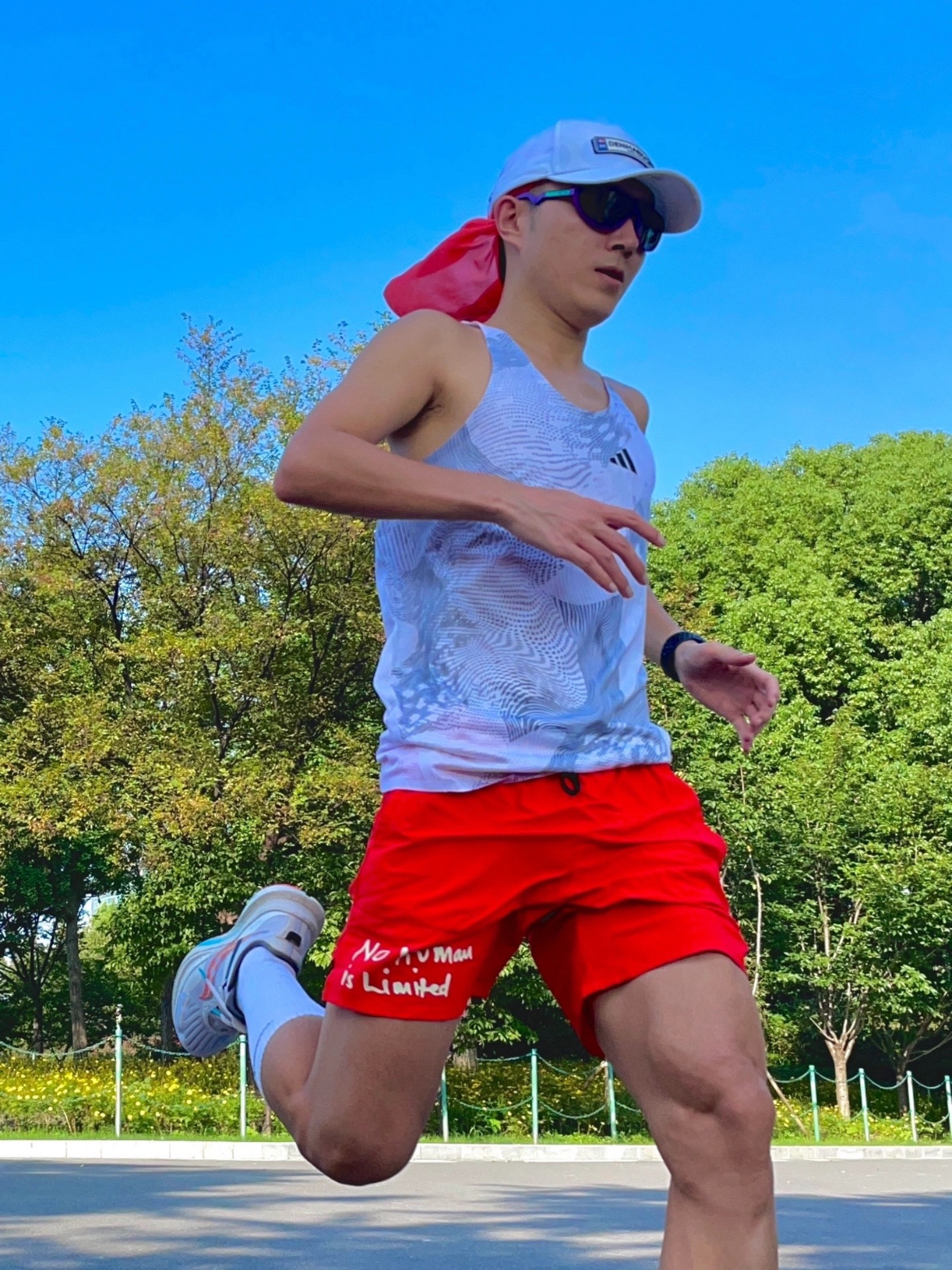 adidas 被问爆了的跑步背心