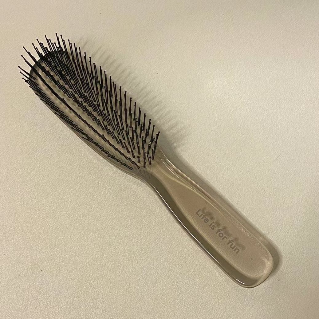 想要高颅顶姐妹有福啦😆用了这梳子掉发都少了