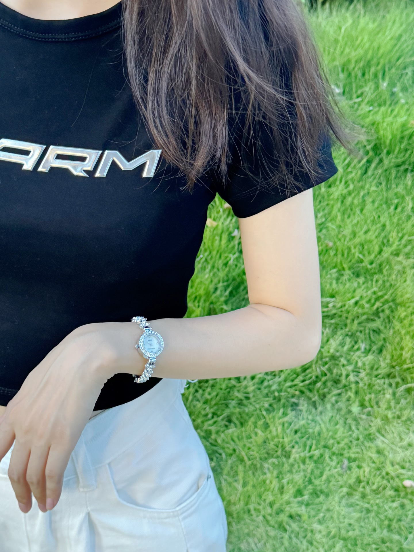 好喜欢这只像人鱼公主一样贵气的鱼骨链手表