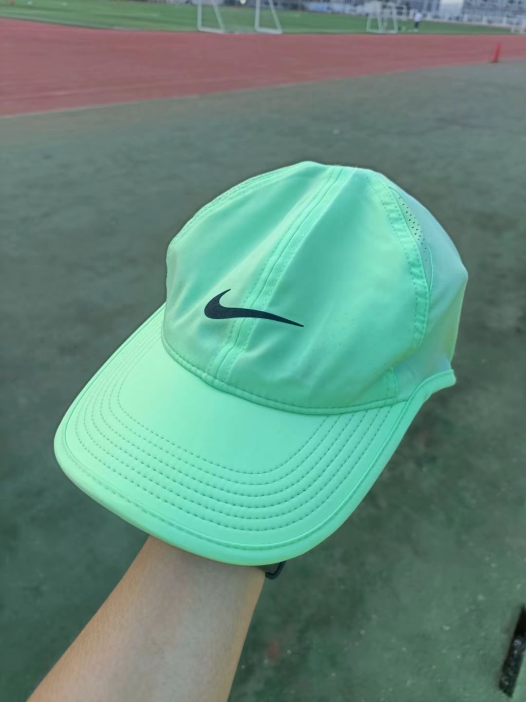 🎈今天要和大家分享的是一款超级无敌的耐克速干透气软顶运动鸭舌帽！🎈