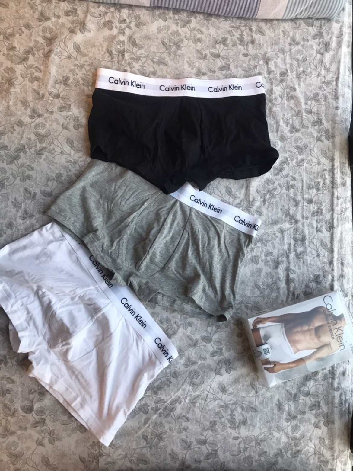Calvin Klein 复古舒适的丝滑内裤