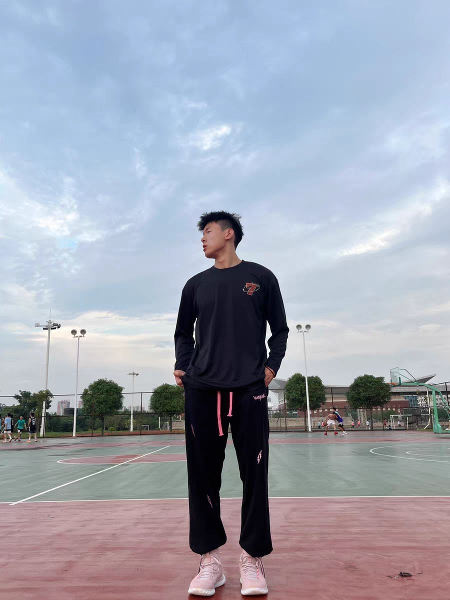 🔥TIP-OFF 美式篮球刺绣抽绳卫裤🏀，穿上就是运动达人！