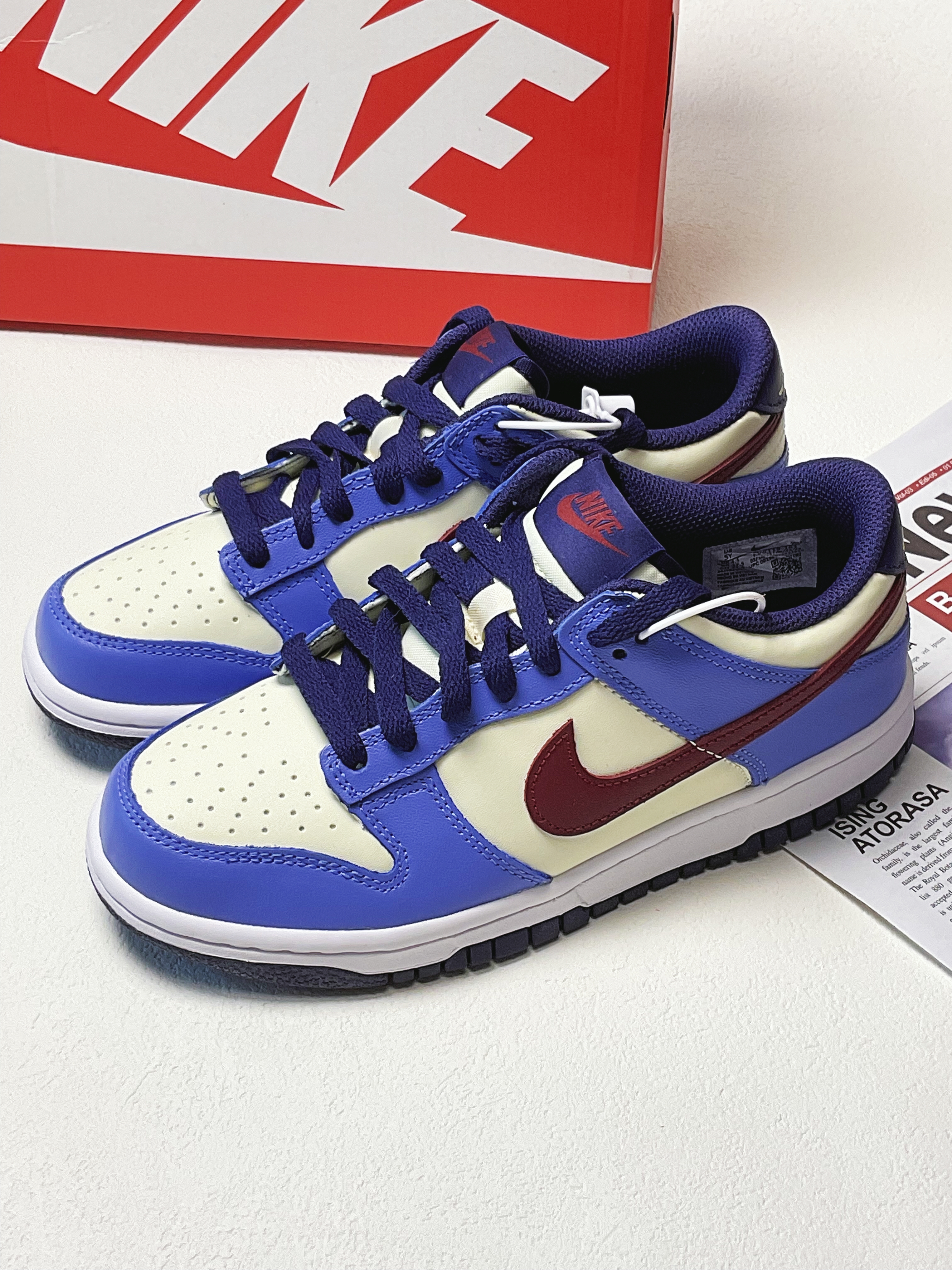 Nike dunk low 蓝米红