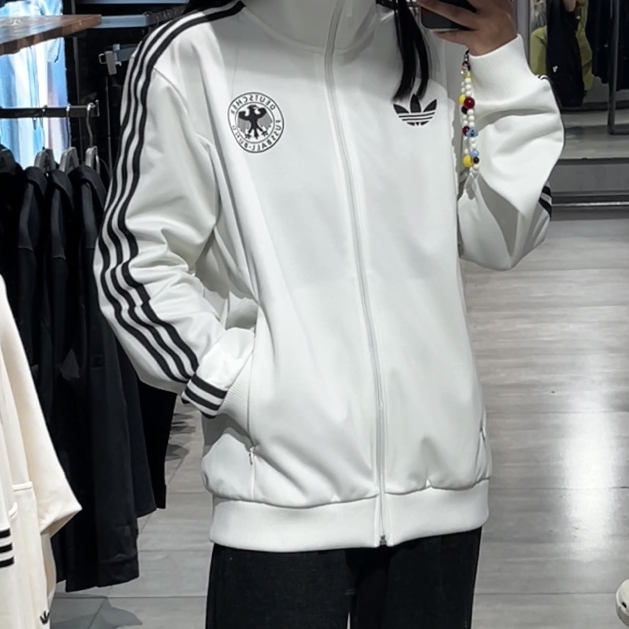 阿迪达斯