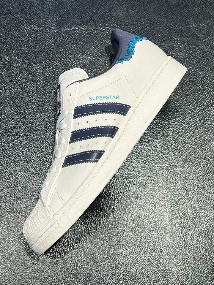 板鞋我首选这双|Adidas贝壳头板鞋