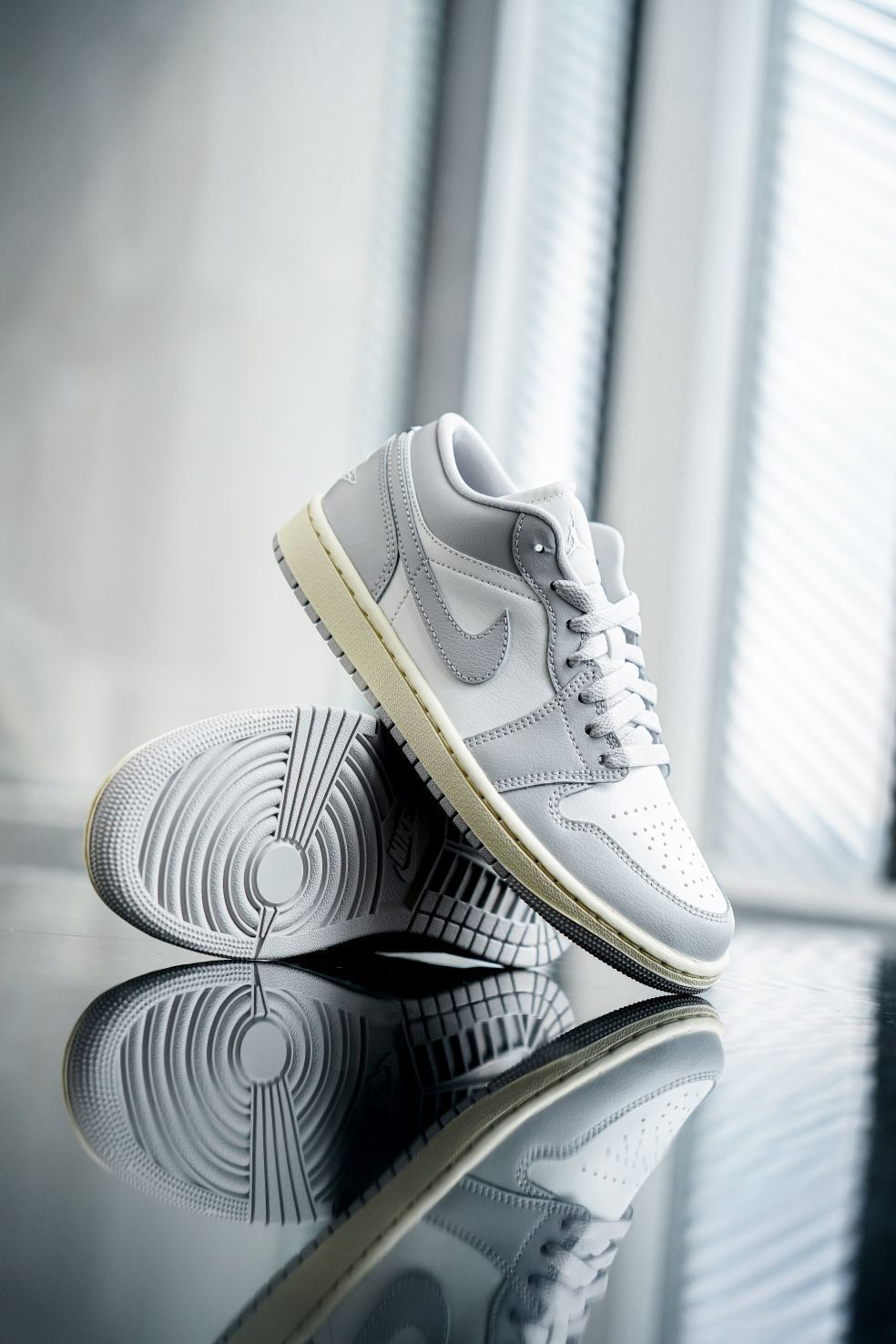 一眼高级感的灰色Air Jordan 1