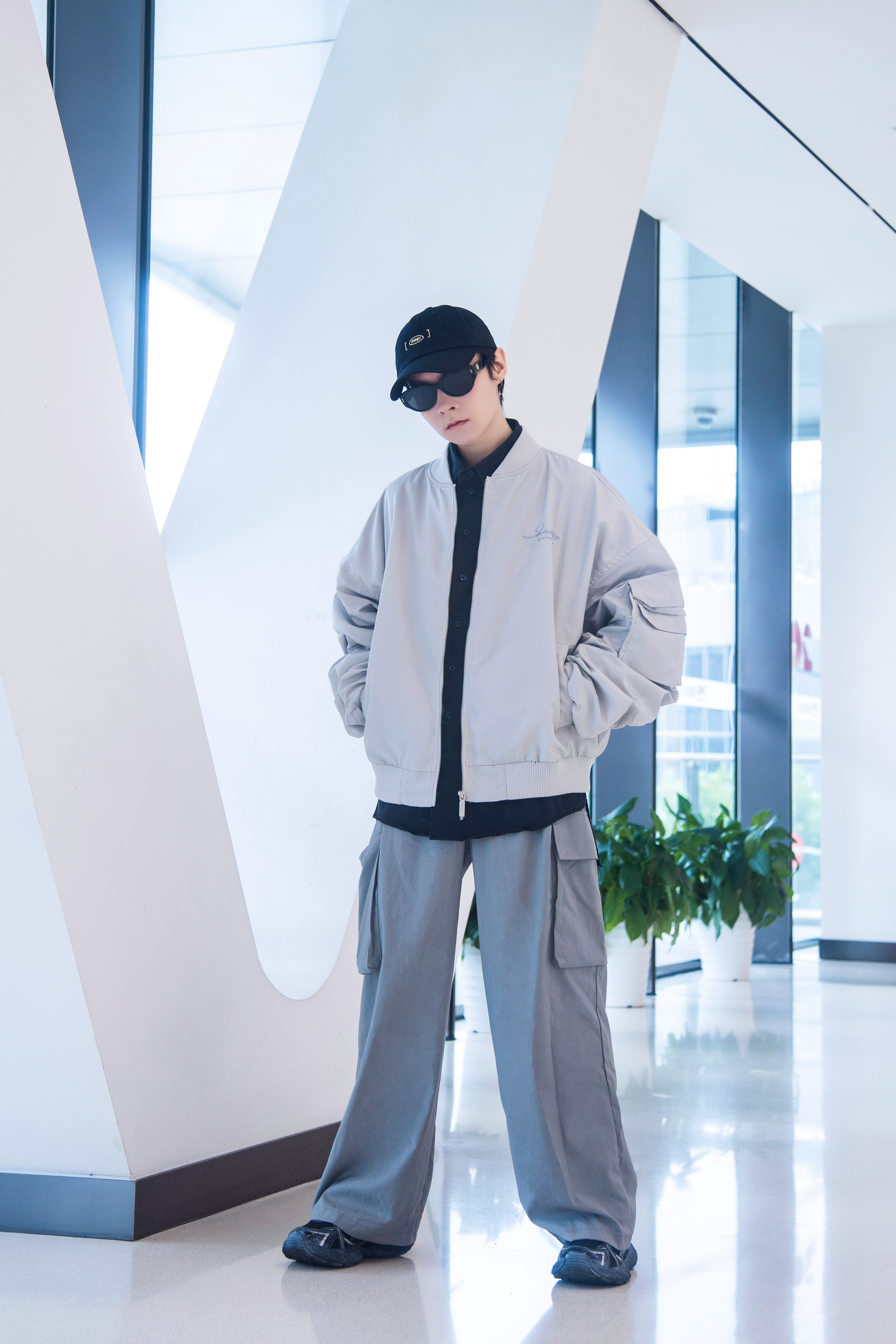 OOTD｜飞行夹克穿搭模版准备好了