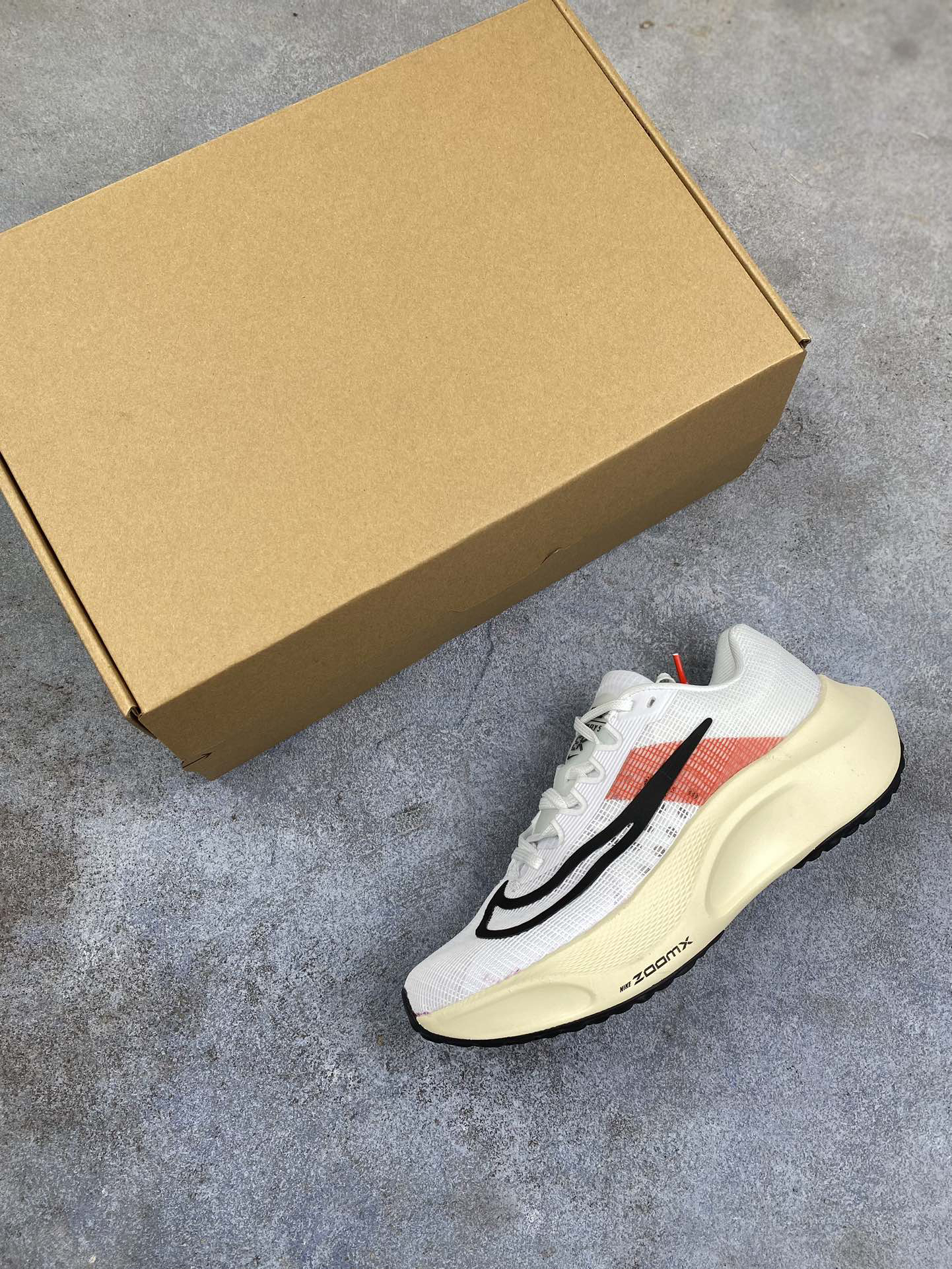耐克 Nk Zoom Fly 5超轻男女跑步鞋