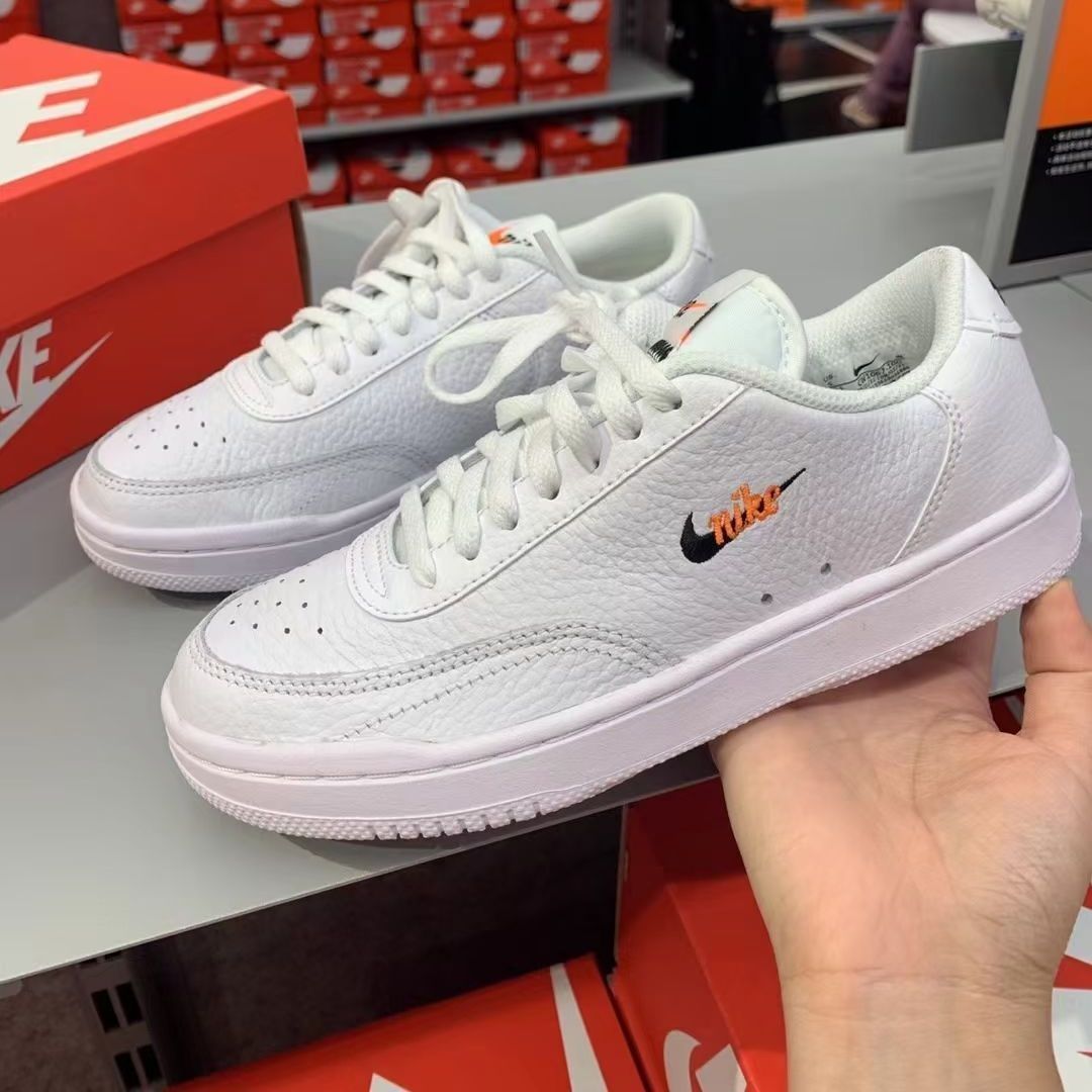 开学穿啥鞋 相信不会有人拒绝Nike这双小白鞋吧