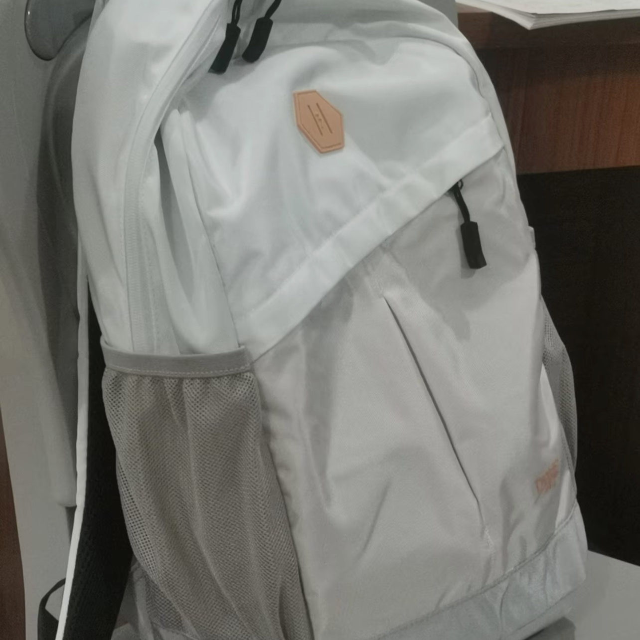 很好看的361双肩包