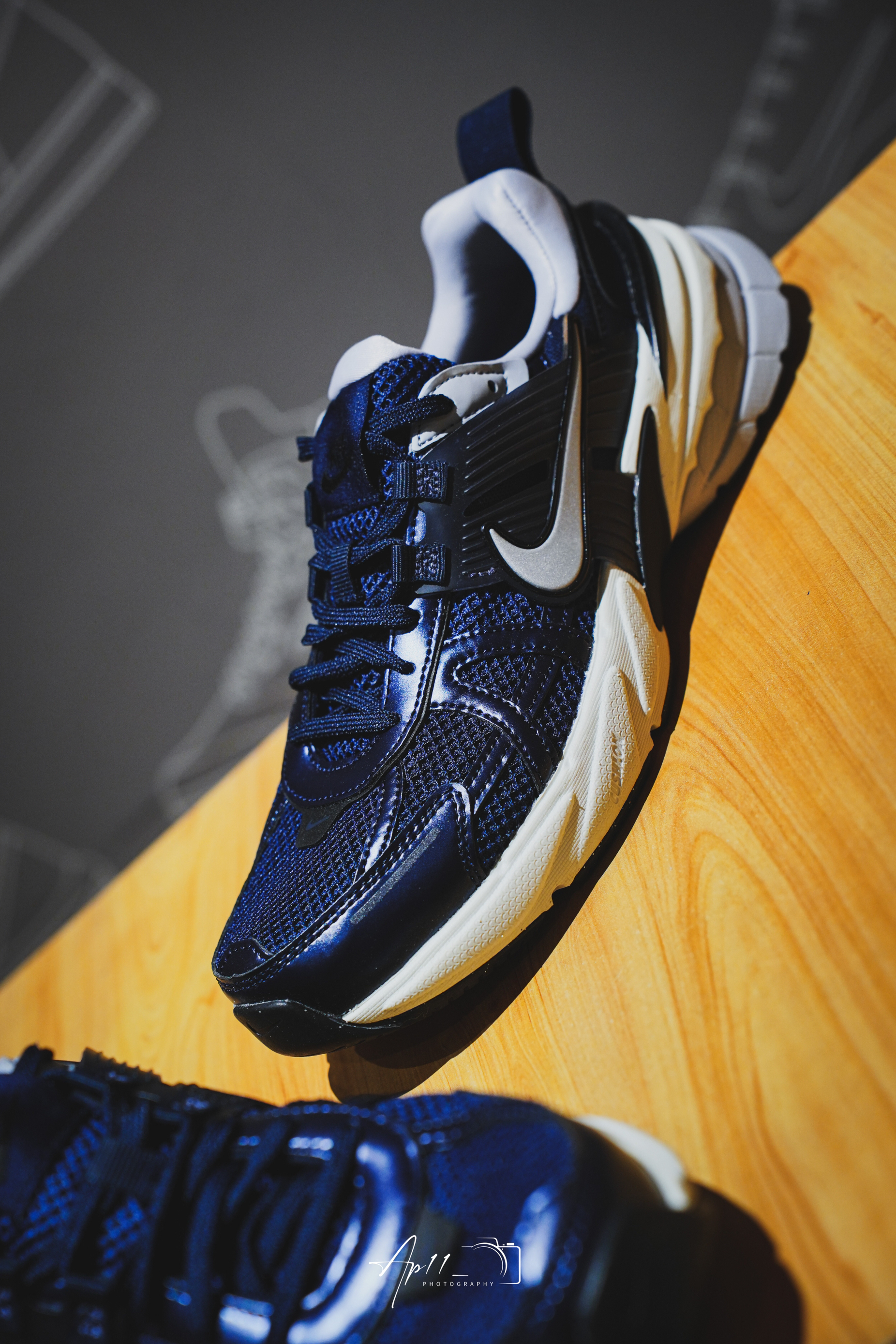 暗夜蓝风格｜Nike V2K Run！