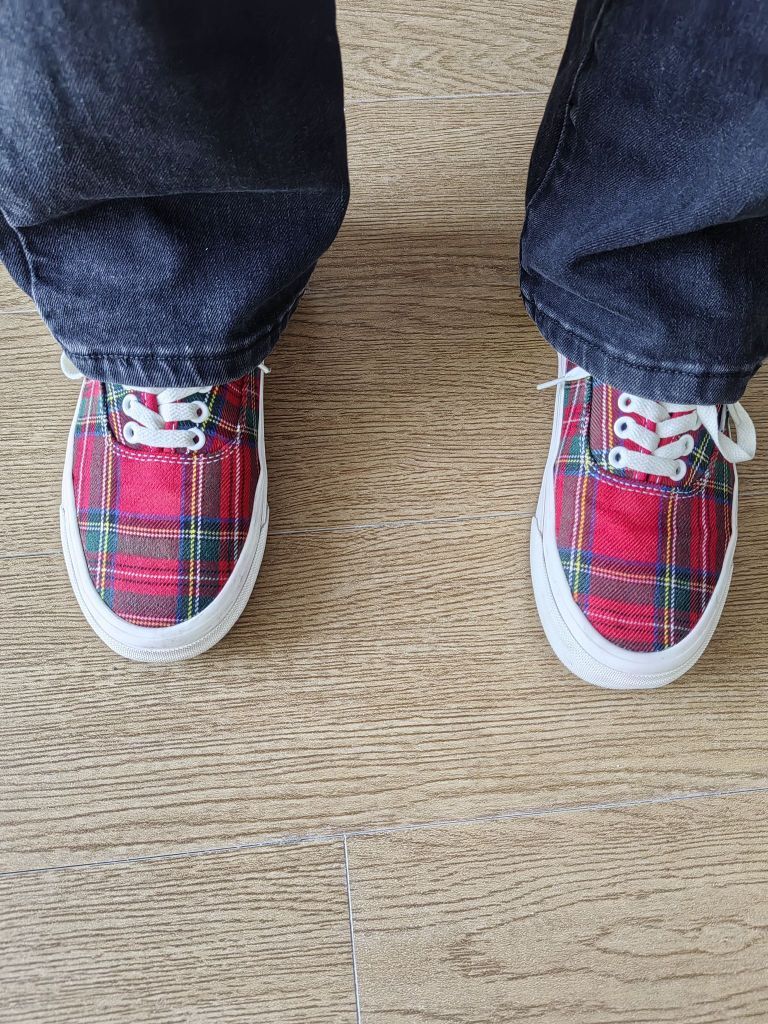 Vans 安纳海姆，复古时尚，舒适百搭，带你玩转潮流街头。