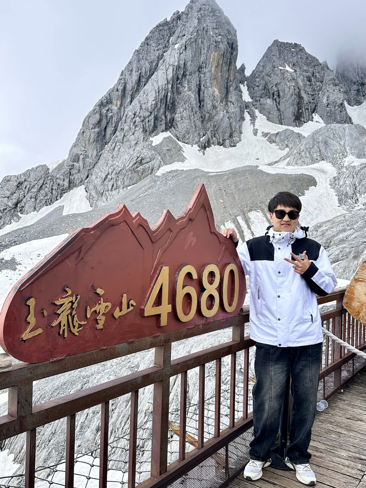 TheNorthFace 实用性与颜值都具备的冲锋衣