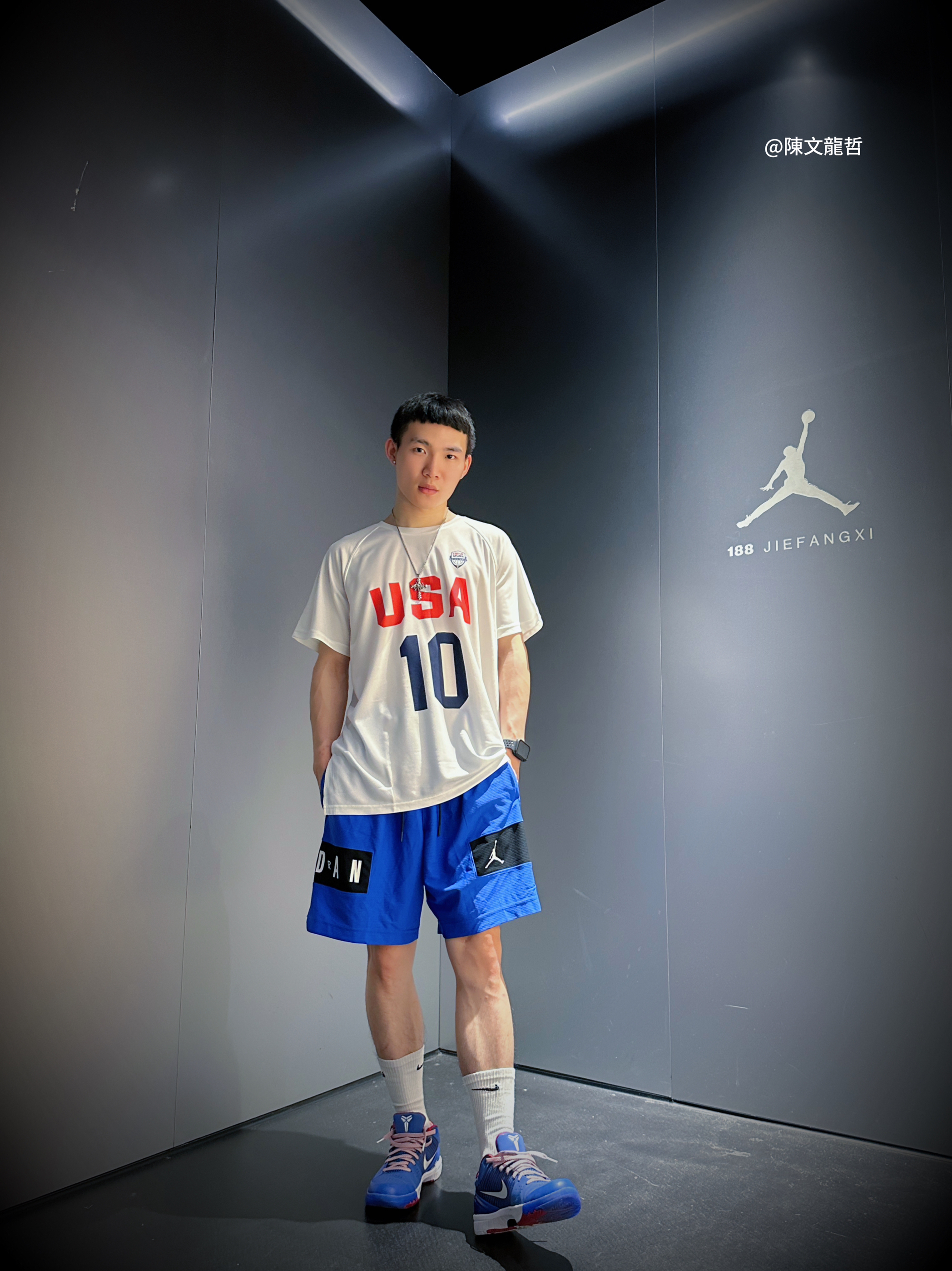 跟着龙哲🐲学穿搭.科比球迷穿搭