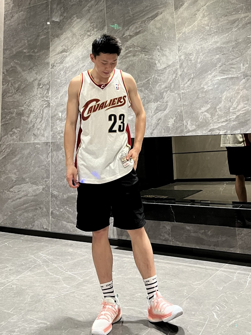 今天打球穿什么？