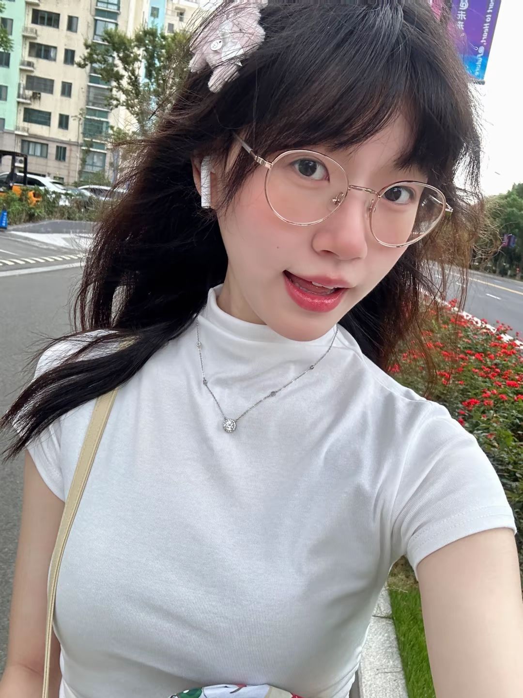 ✨哇塞，这款项链真的太美了！😍