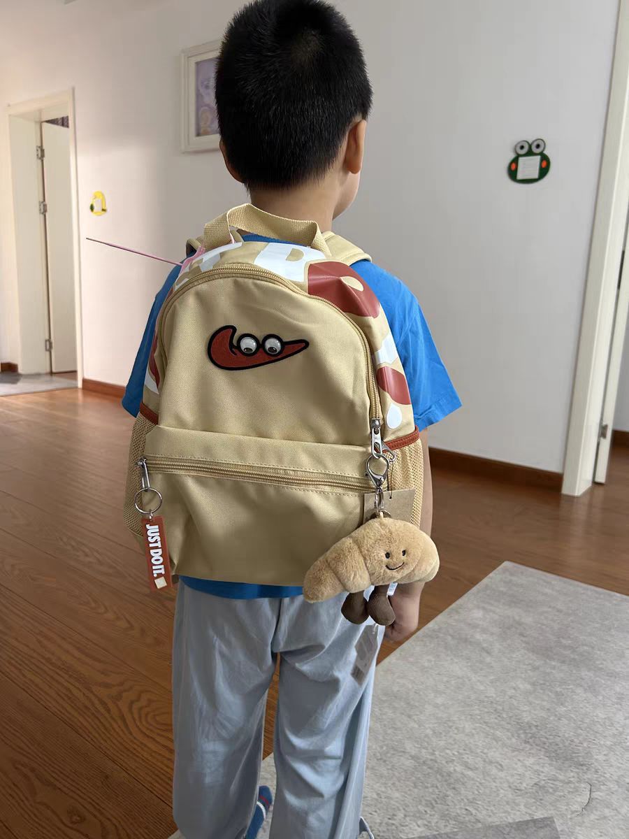 开学季给孩子买的双肩包太nice了