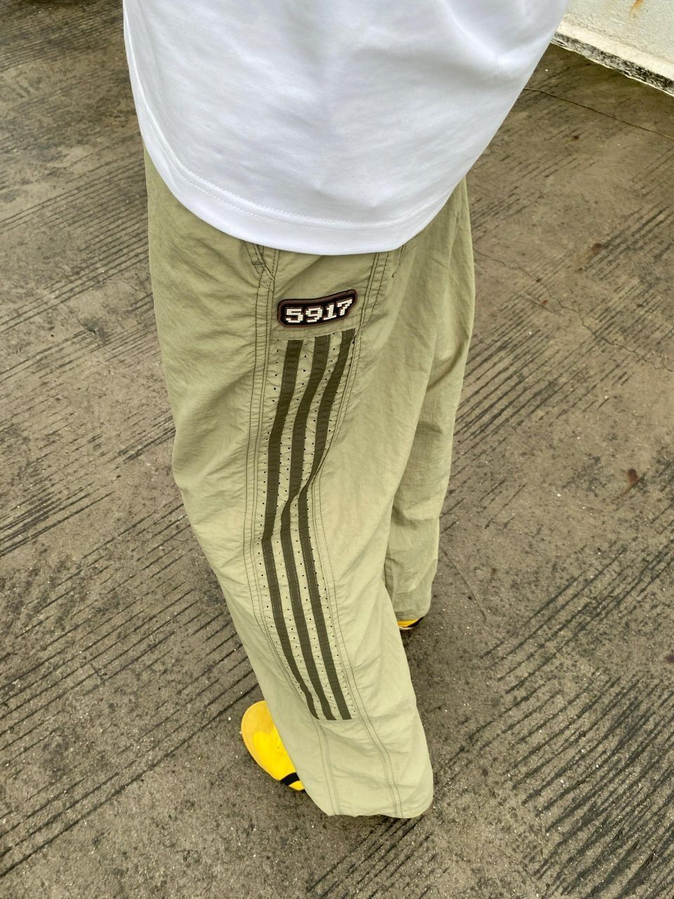 OOTD|这款条纹裤亿点帅！！！
