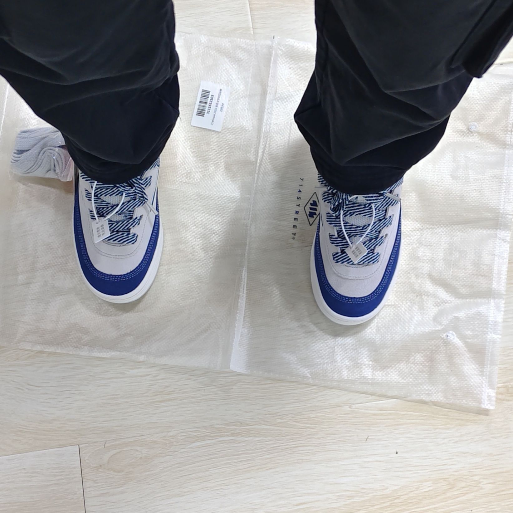 李宁 鲨鱼鞋！面包鞋！！！灰蓝色会是你的偏爱吗🥰