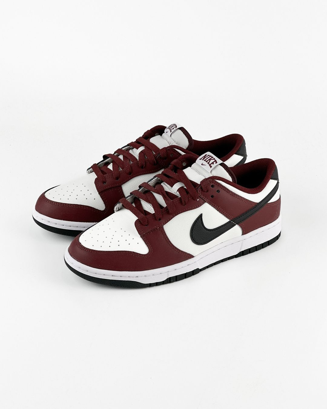 Nike Dunk 复古简约红白配色！