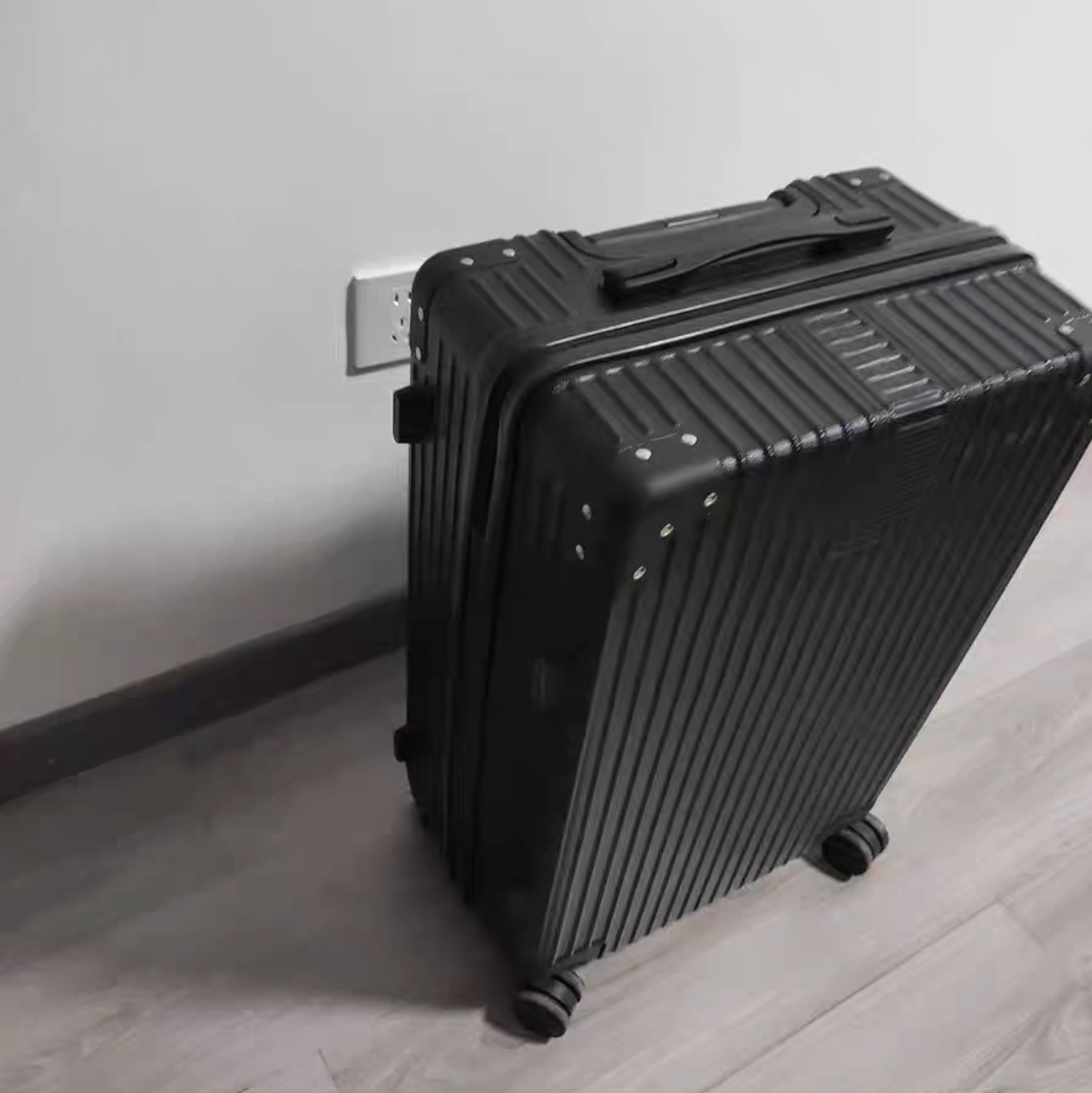 wowwow超酷啊简直