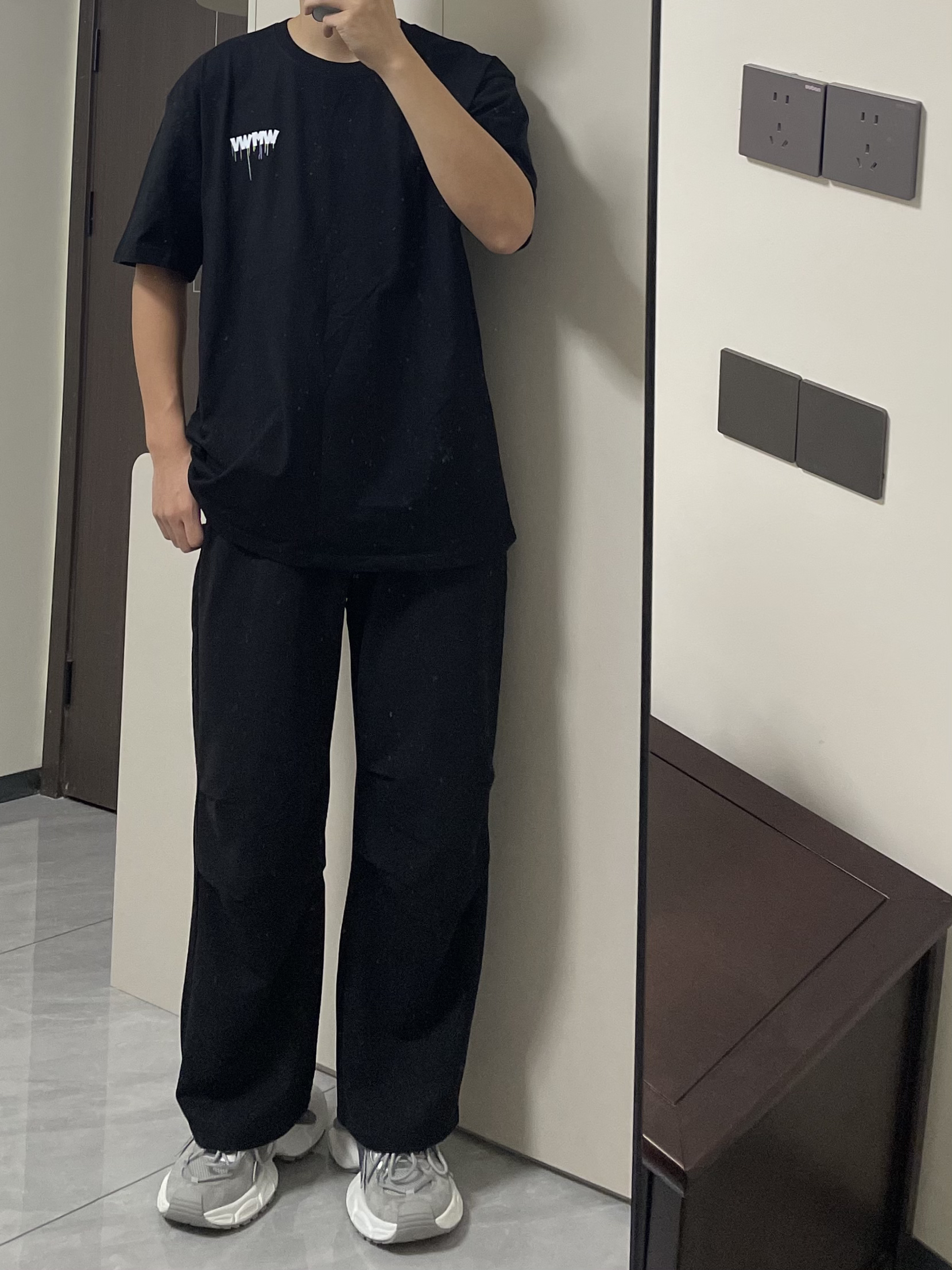 一身黑也很帅｜垂感西裤真的yyds‼️