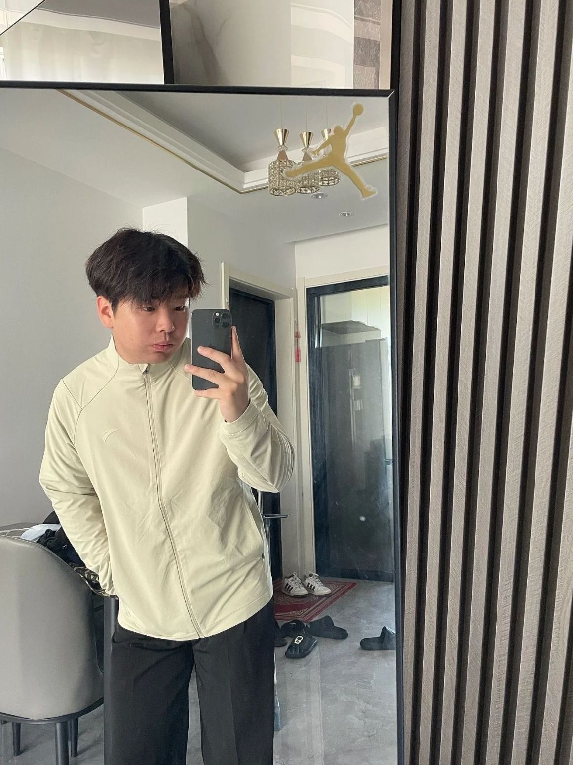 穿上咸鱼秒变精英，老板包喜欢的