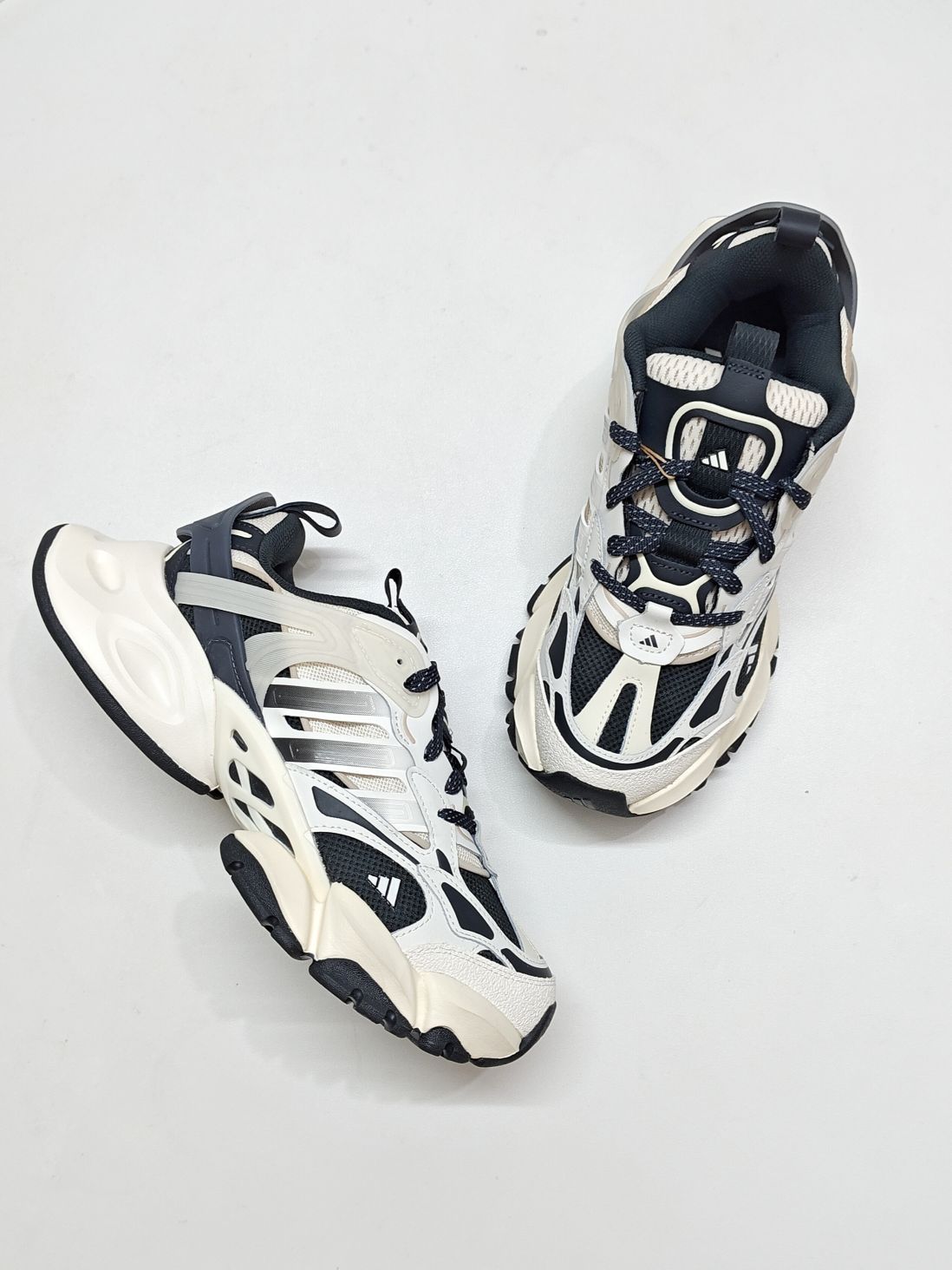 ✨阿迪机甲老爹鞋👟,性价比不错