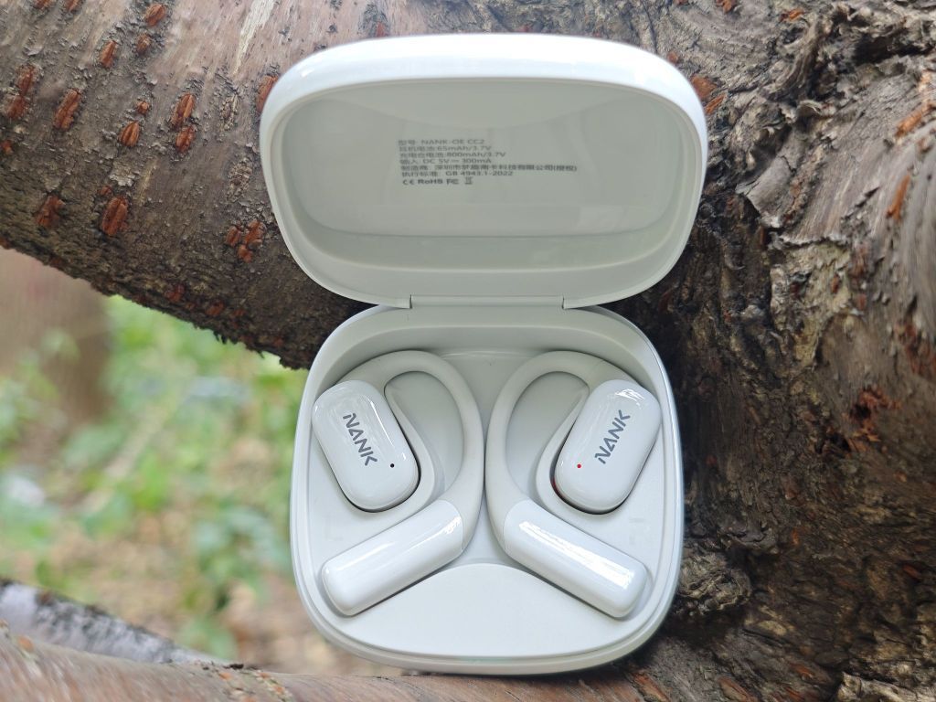🎉耳机控们,来来来,给你们种草一款超酷的开放式耳机——南卡OE CC2!🎧✨