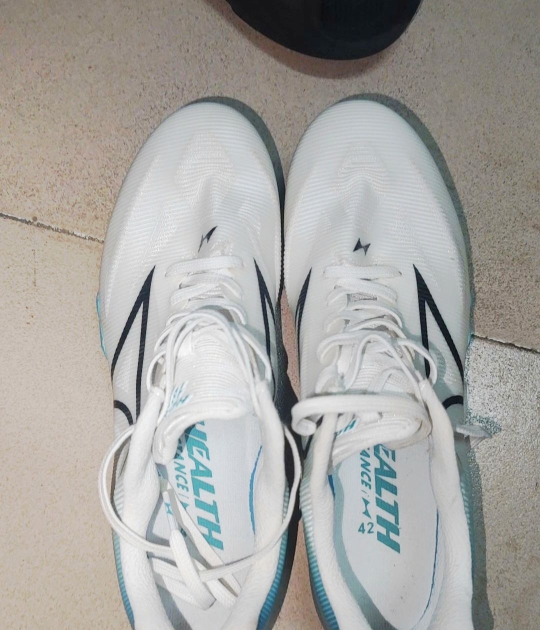 还记得当初当体育生的第一双钉群鞋吗？