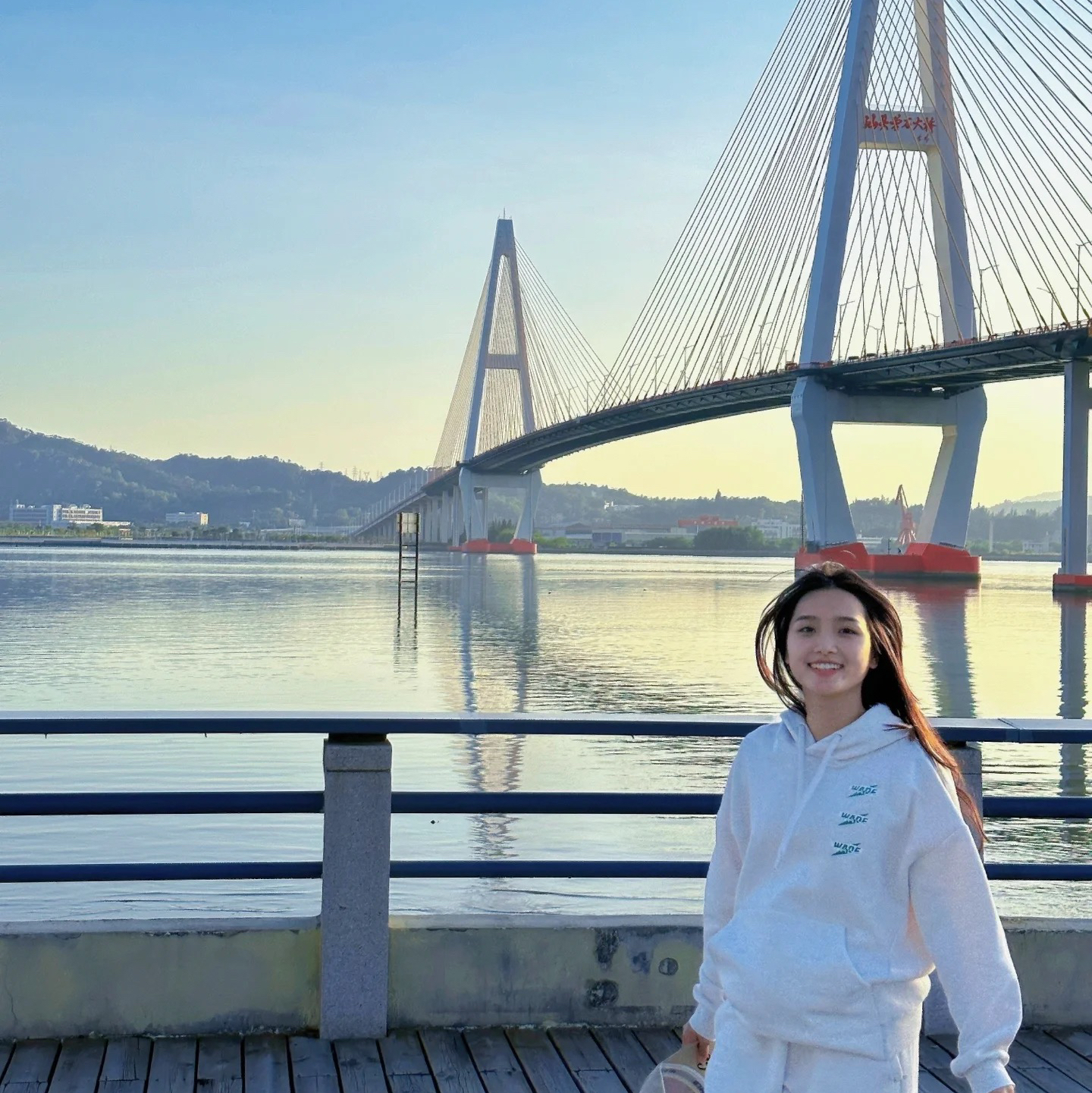 OOTD | 浅色简约初冬穿搭 白绿配色真的很清爽