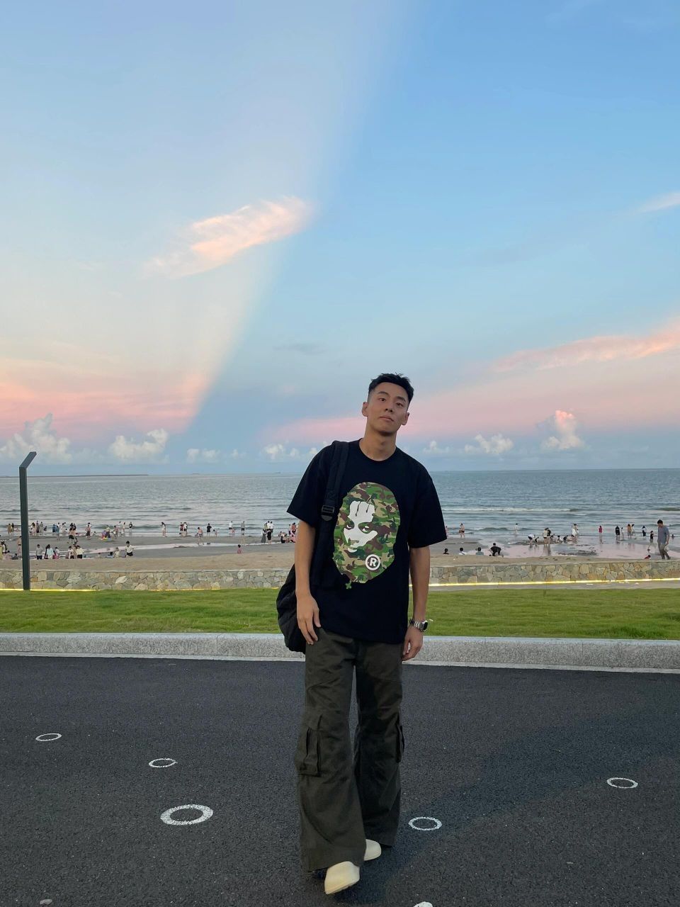 野人逛海记