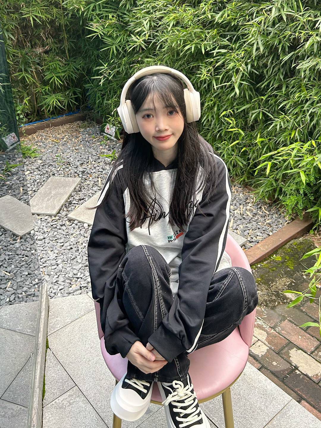 OOTD｜学生党入秋前卫耳机🎧穿搭分享