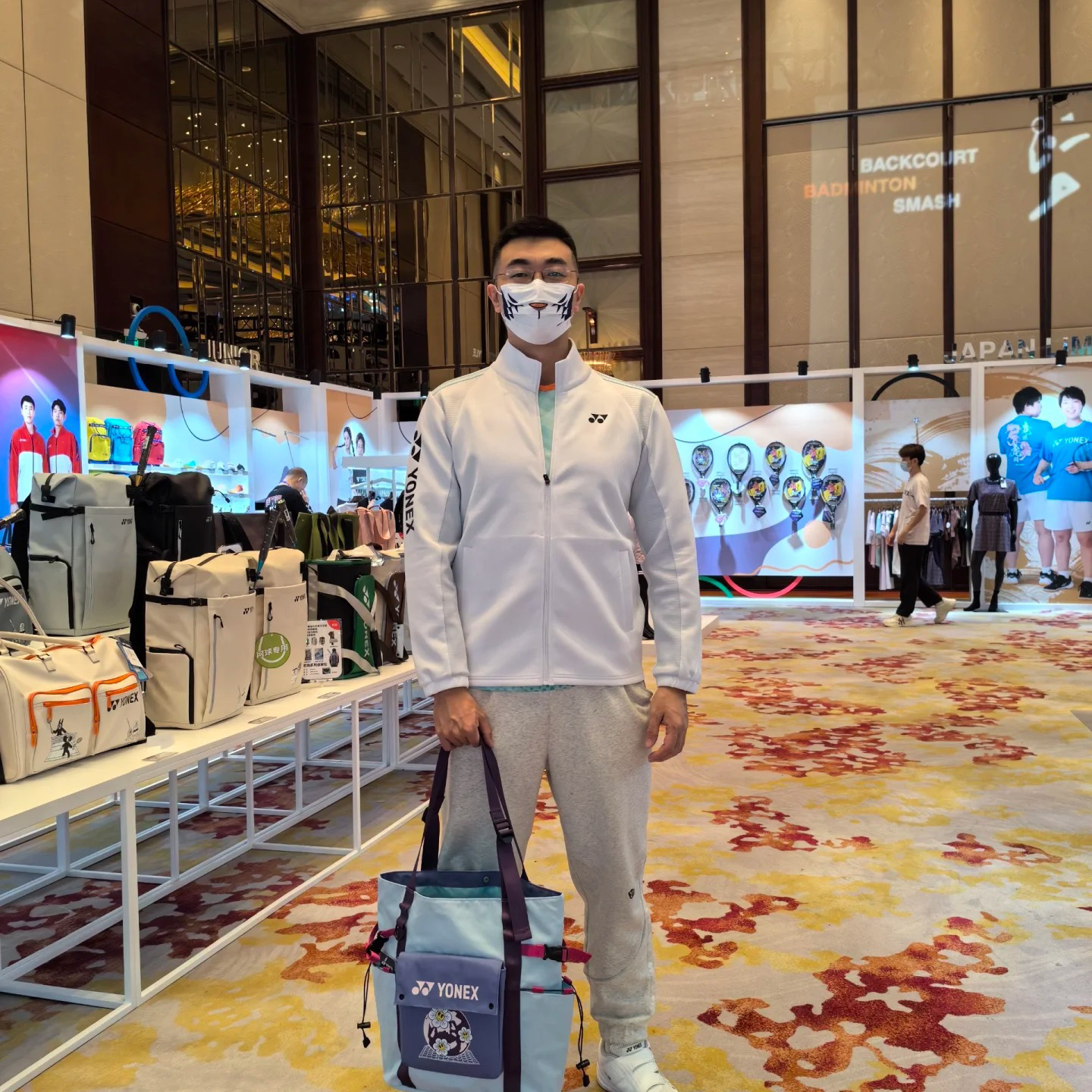 入秋🫥的第一件长袖必须是yonex