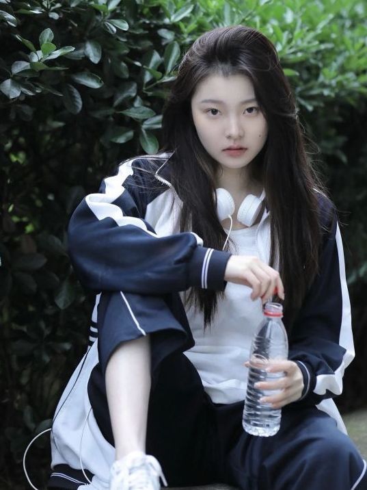 💥爆款来袭！这条裤子👖真的太绝了！
姐妹们👭，我找到了一条宝藏裤子！