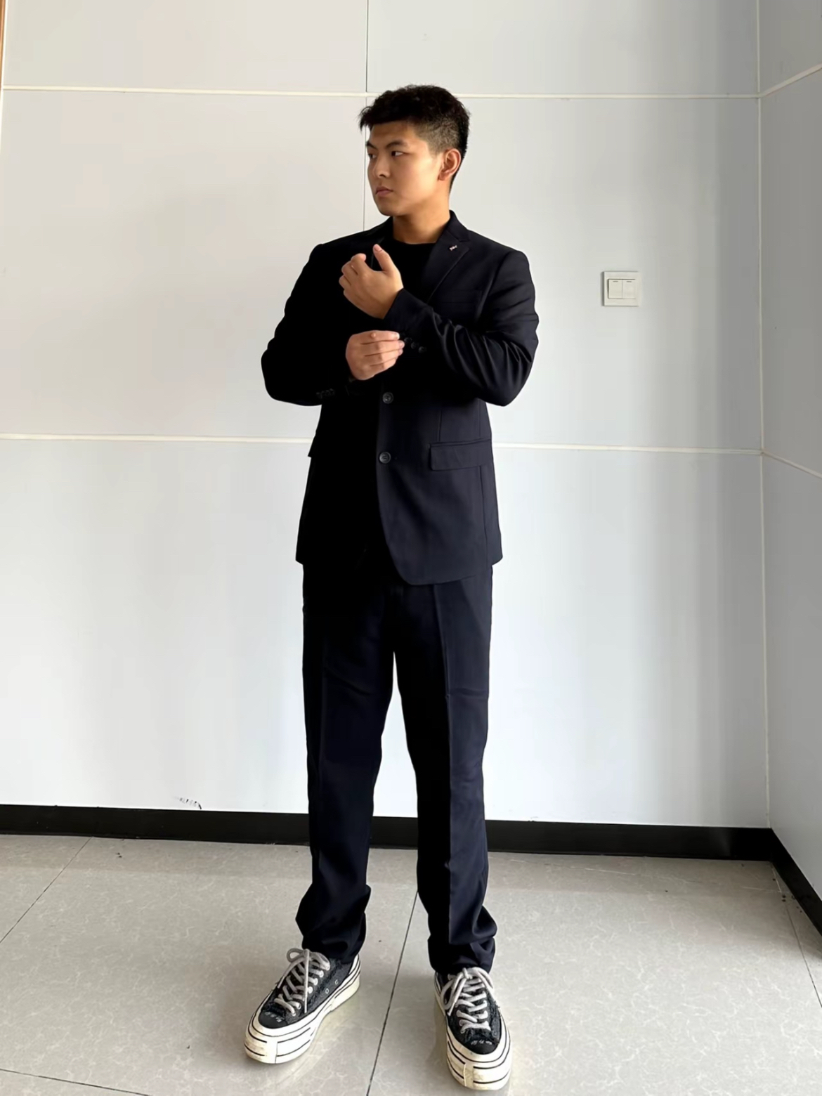 罗蒙 打造成熟都市男人风格