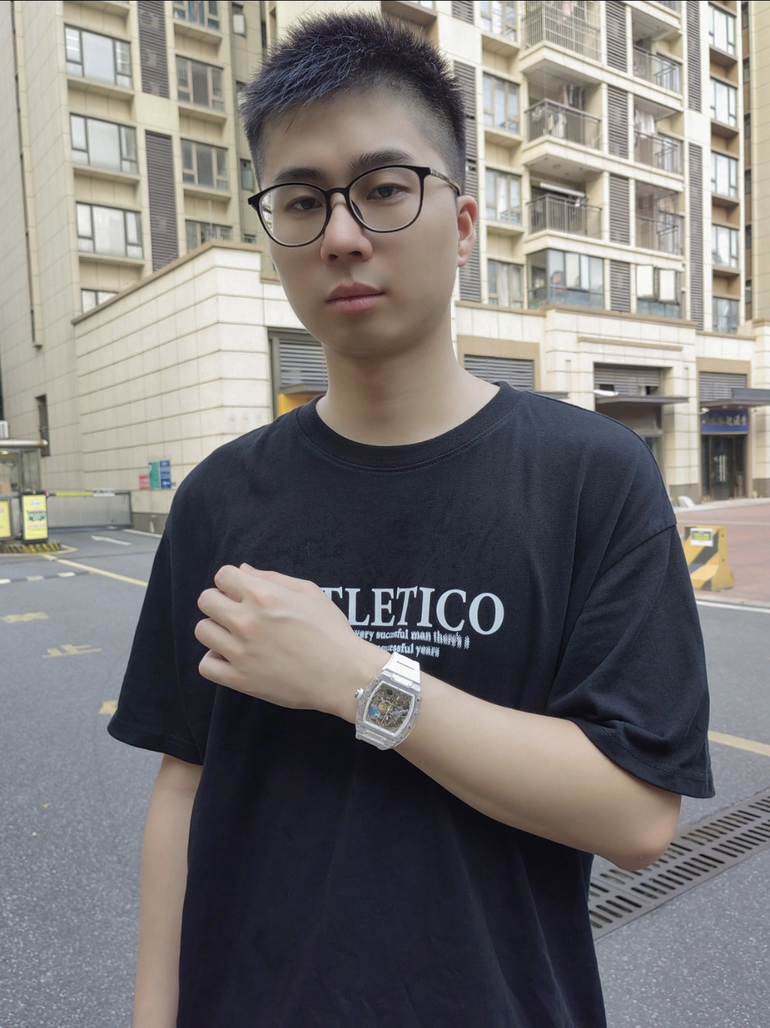 谁家男友手上还没有一只帅气的手表了
