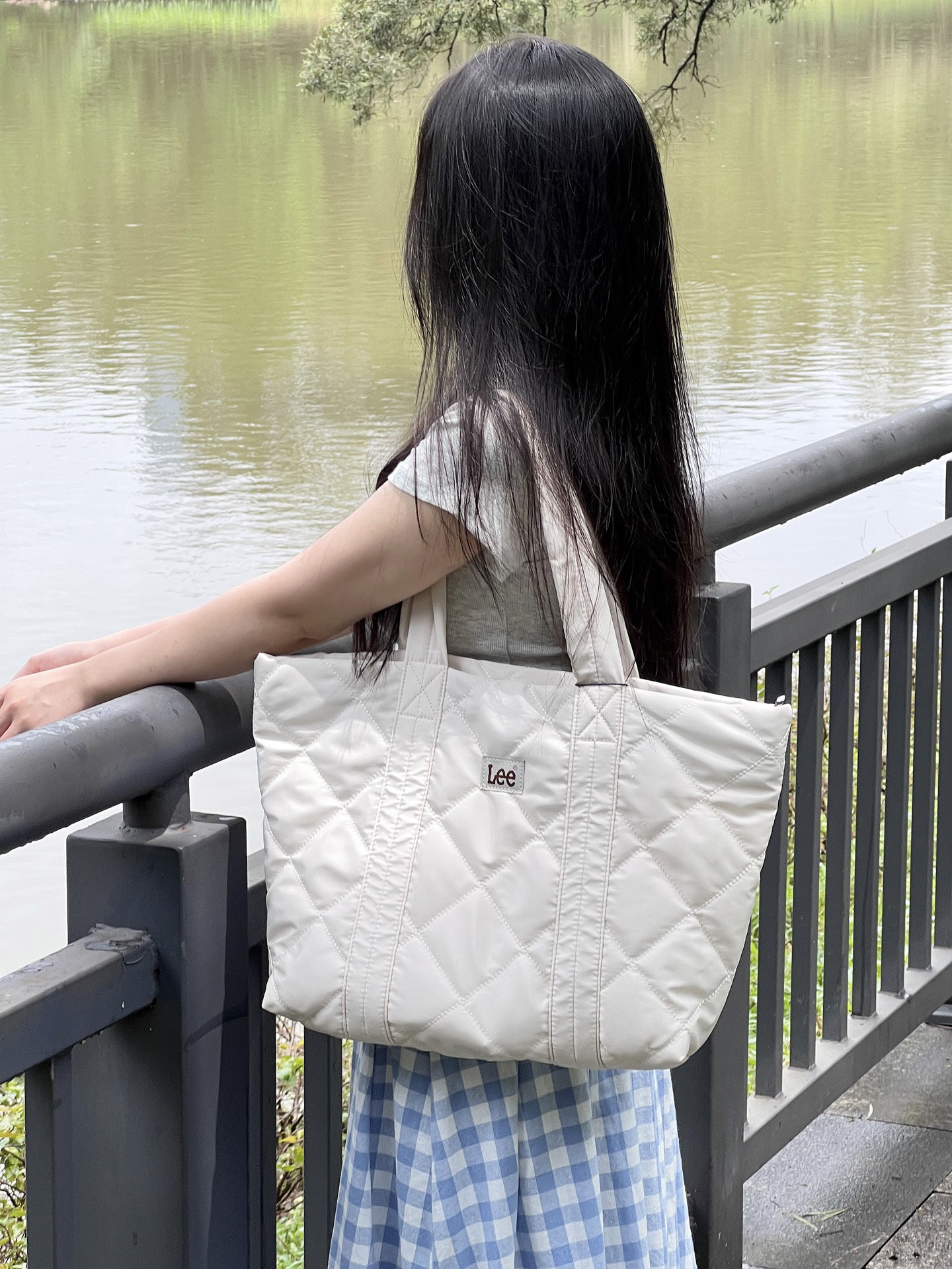 一整个爱住！夏日慵懒感包包👜