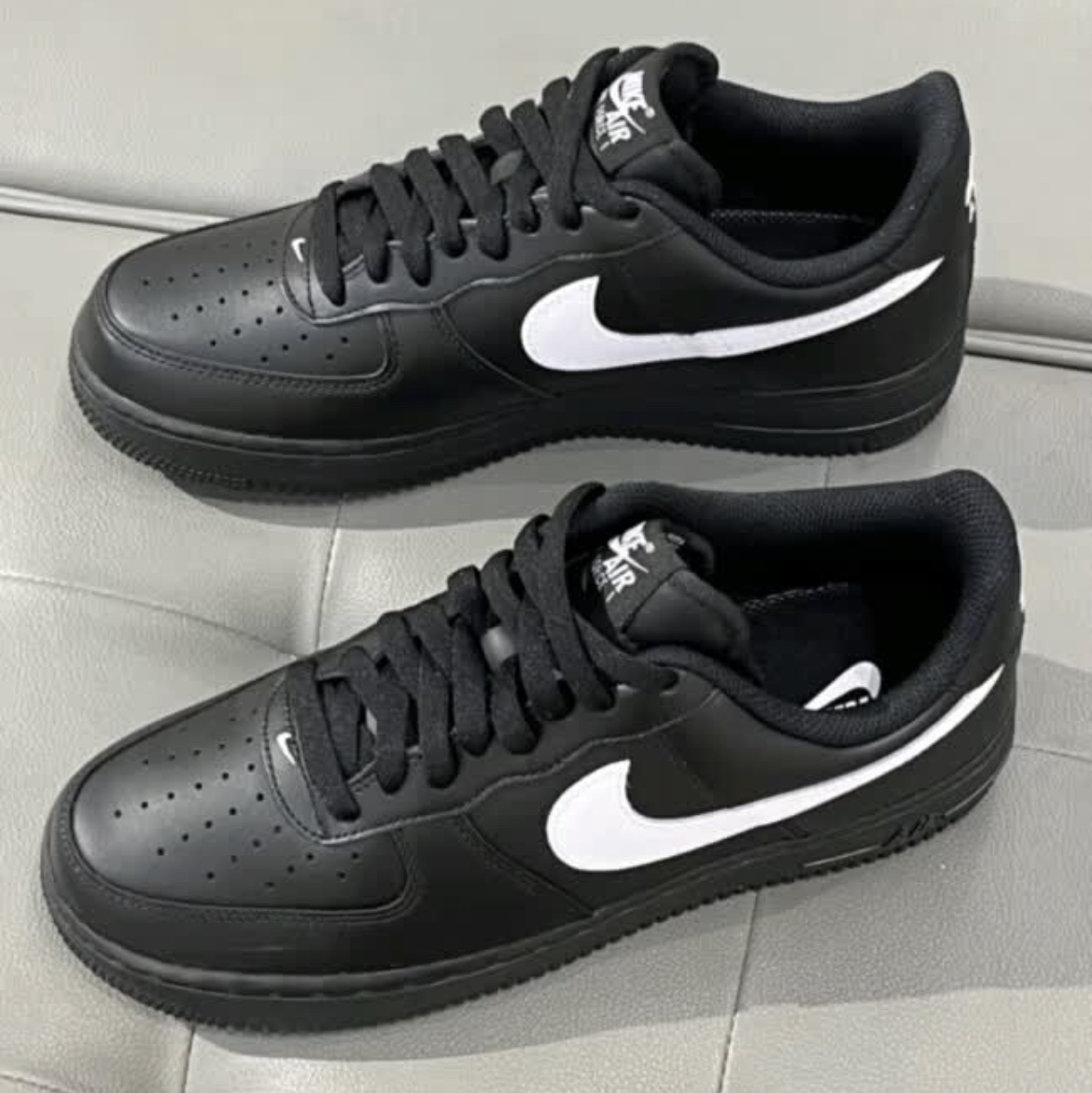 听说这双比黑武士热度还高 真的吗??