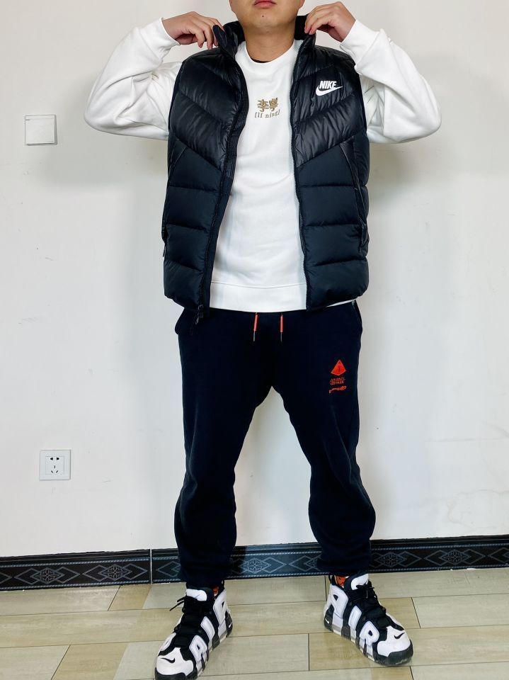 不知道穿啥 就来件羽绒马甲叭