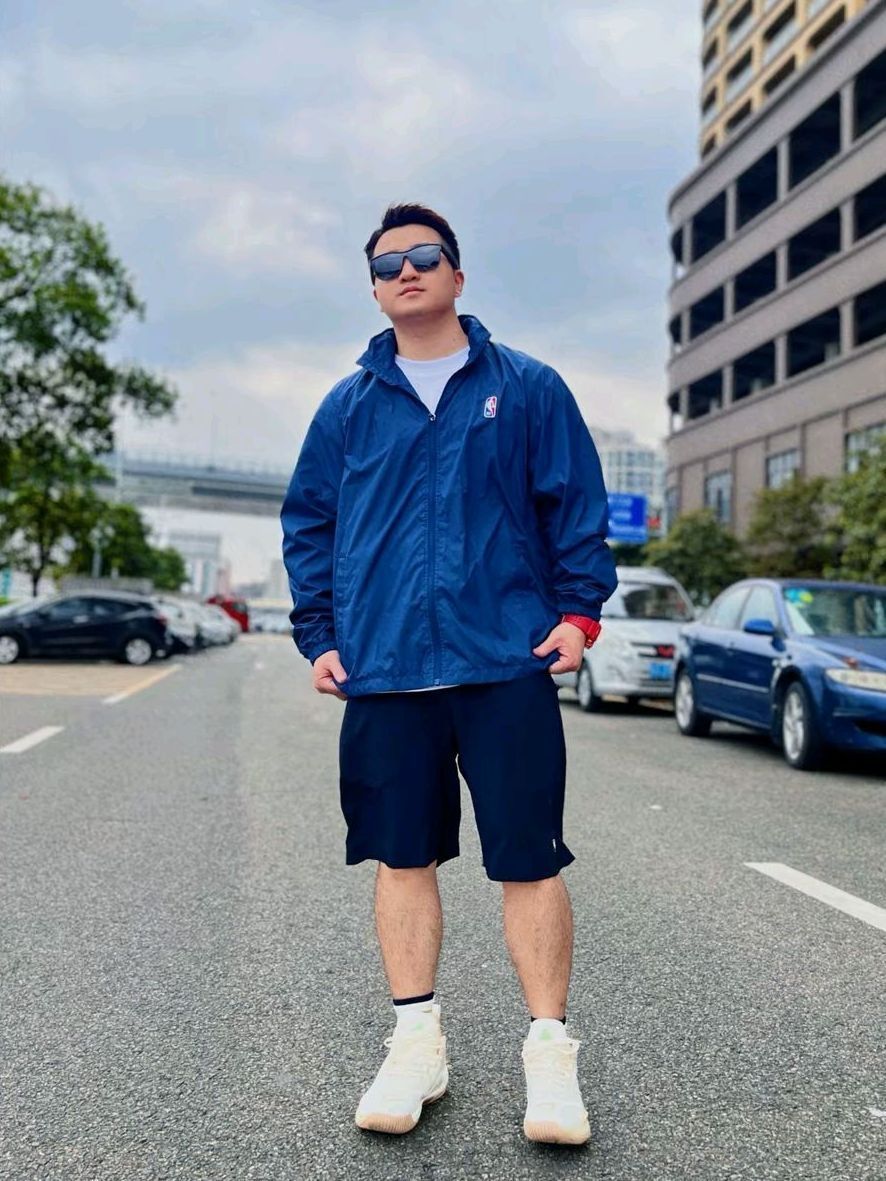 NBA ICON系列联盟款连帽防水拉链夹克，你值得拥有！🌟🌟🌟