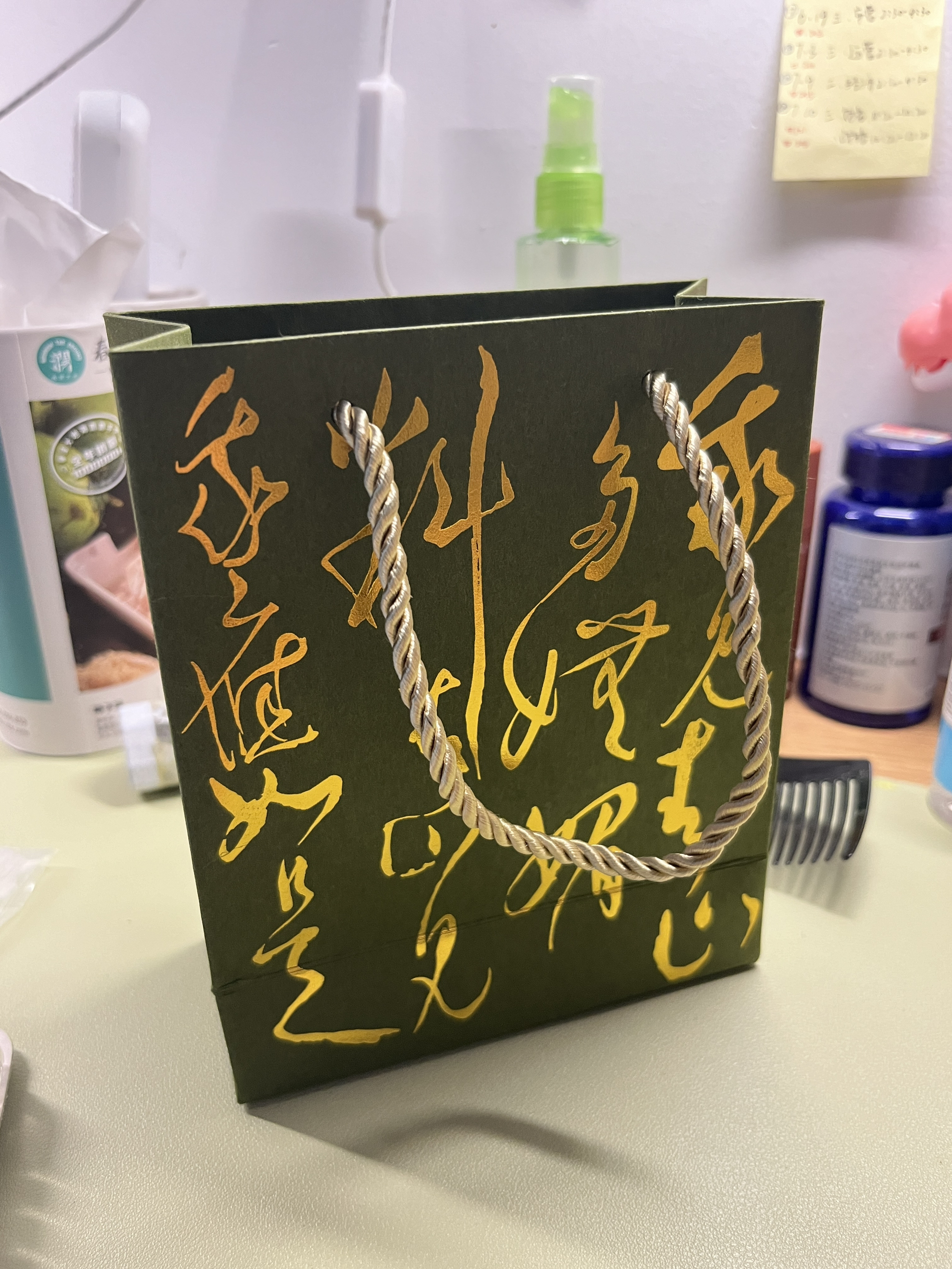 什么？是什么手串竟然能引来蝴蝶？！